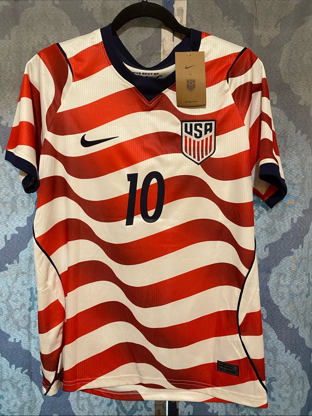 Nike Men's Red, White & Navy USA Wave Soccer Jersey